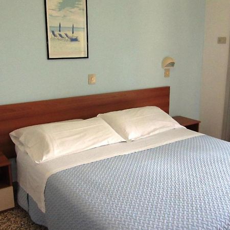 Hotel Toledo Rimini Exterior photo