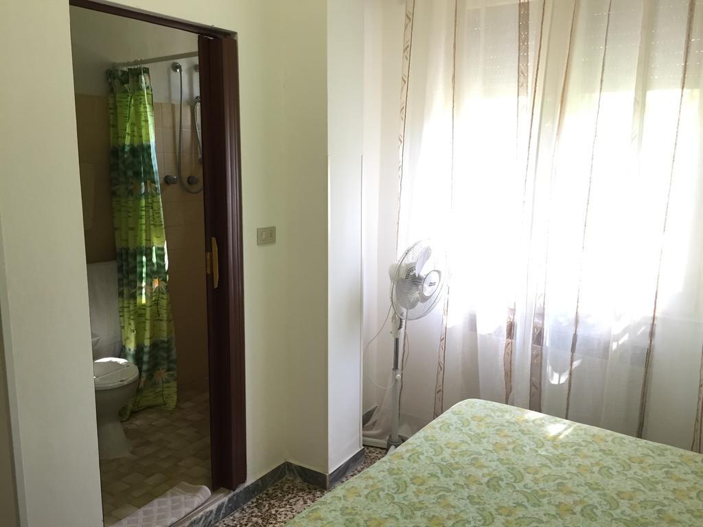 Hotel Toledo Rimini Room photo